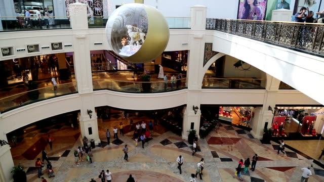 mall of emirates vs dubai mall