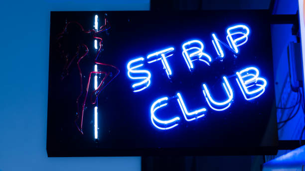 strip clubs in dubai