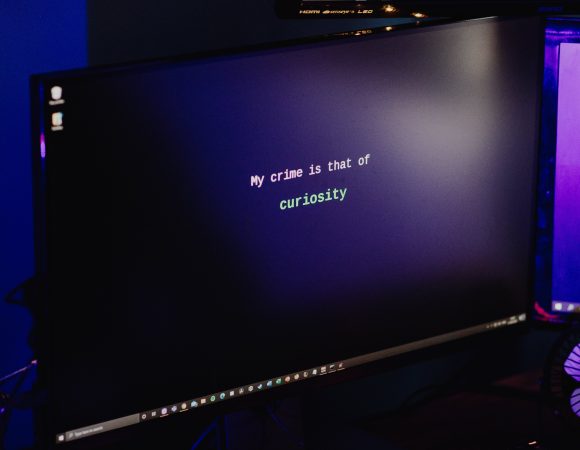 What is the punishment for stealing in Dubai?